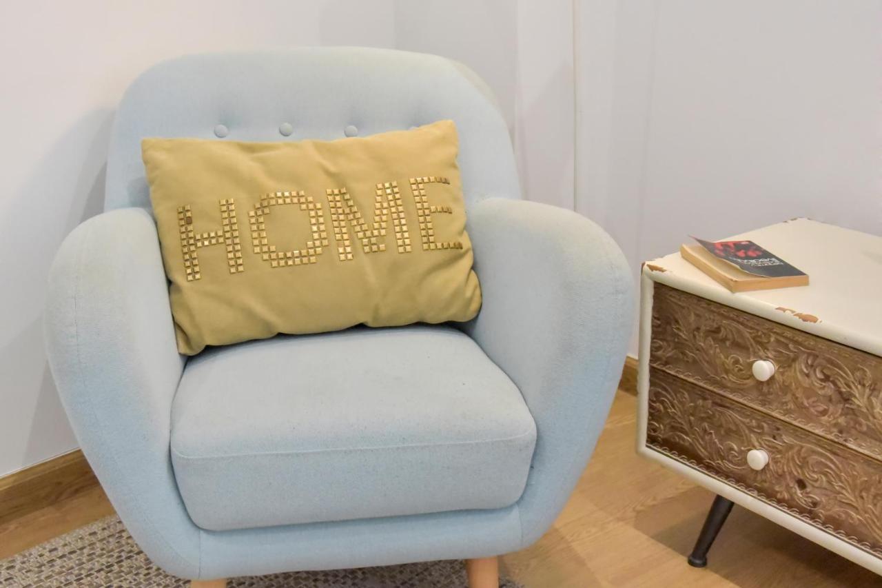 New! Retro Apartment In Central Neighbourhood Sevilla Bagian luar foto
