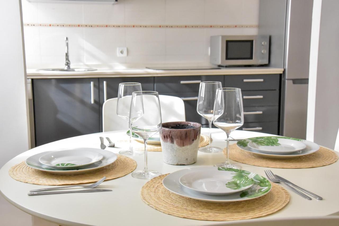 New! Retro Apartment In Central Neighbourhood Sevilla Bagian luar foto